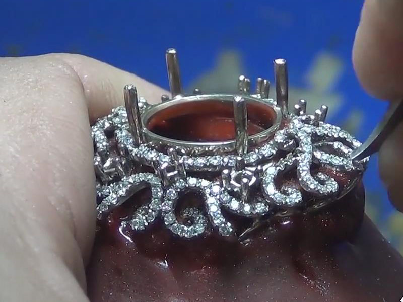 Moissanite Ring Production